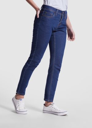 BROCK WOMAN 8416
